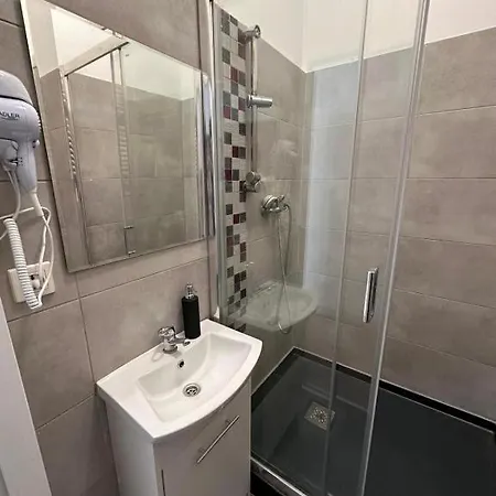 Golebia-genius Апартаменты *